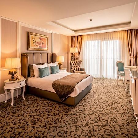 Vuni Palace Premium Hotel & Spa & Casino Beachfront Location ! Кирения Екстериор снимка