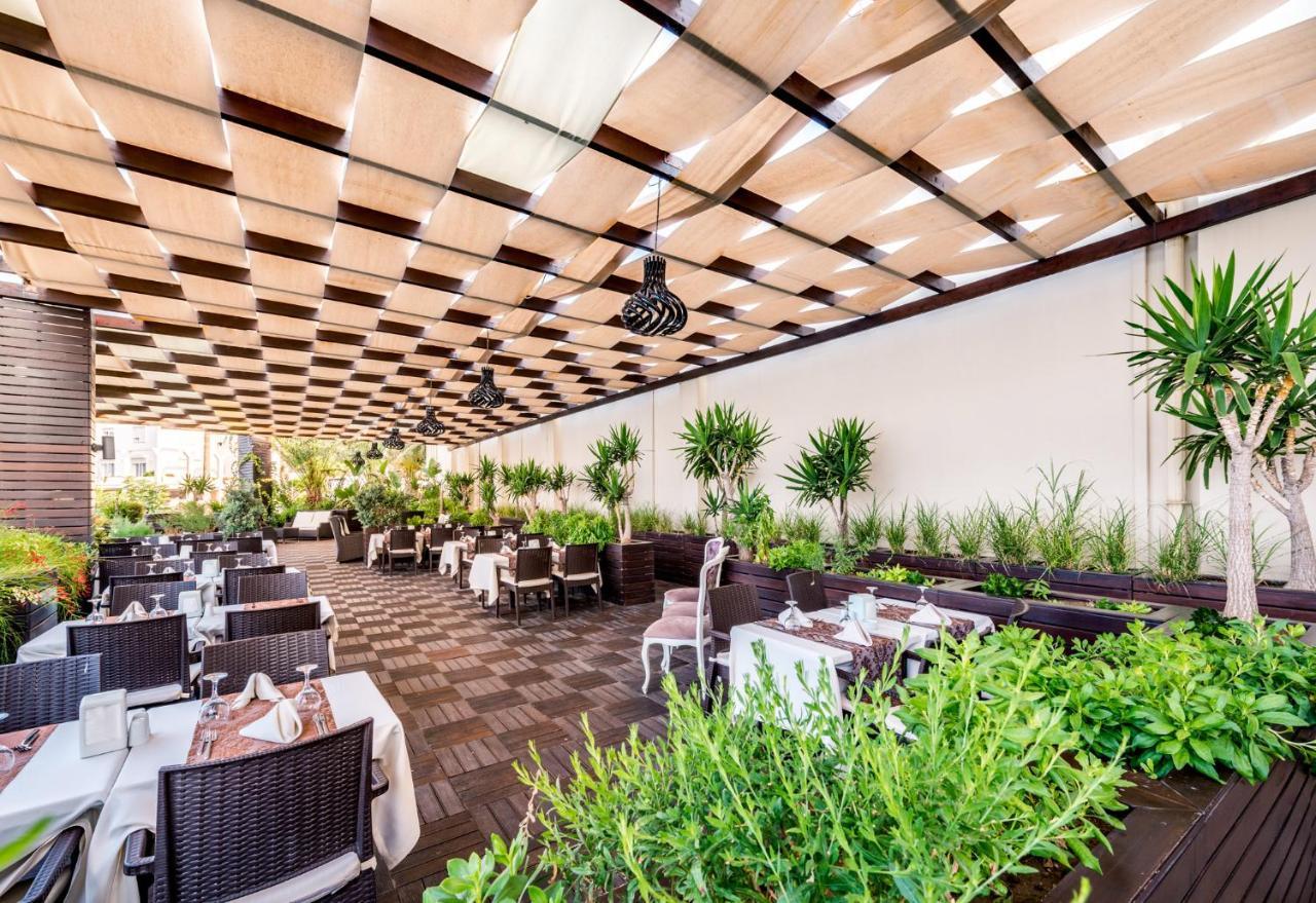 Vuni Palace Premium Hotel & Spa & Casino Beachfront Location ! Кирения Екстериор снимка