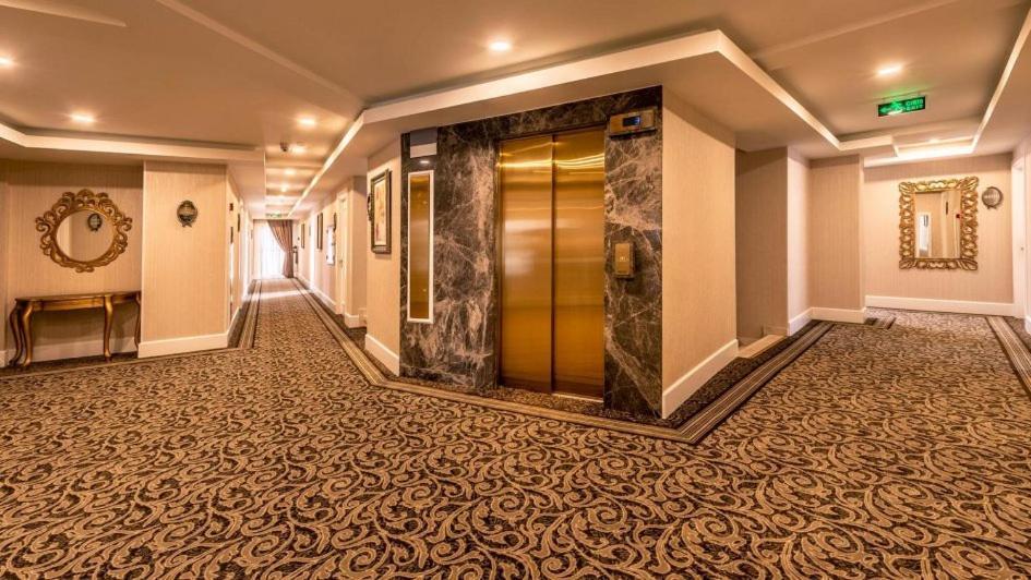 Vuni Palace Premium Hotel & Spa & Casino Beachfront Location ! Кирения Екстериор снимка
