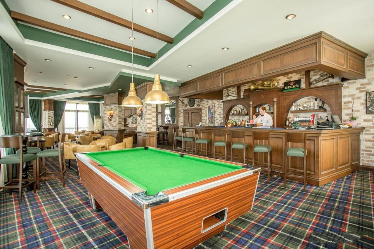 Vuni Palace Premium Hotel & Spa & Casino Beachfront Location ! Кирения Екстериор снимка