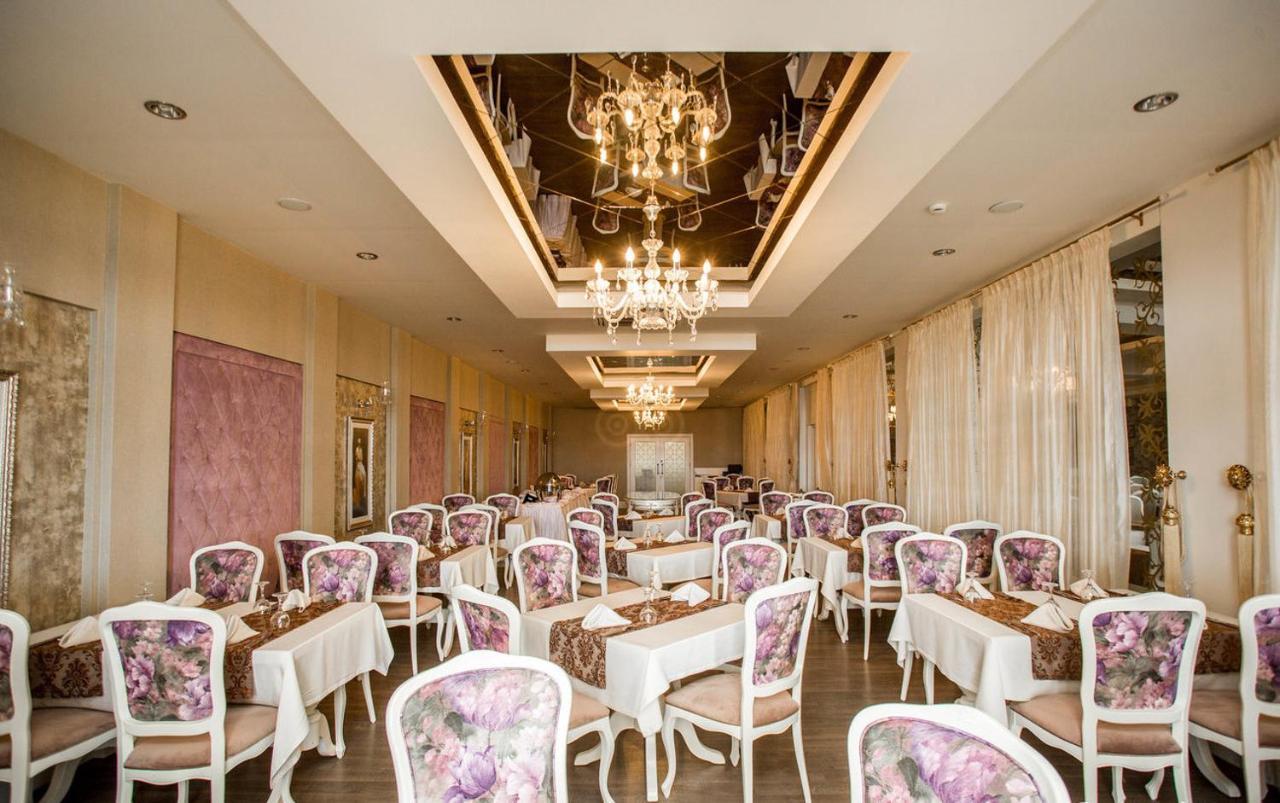 Vuni Palace Premium Hotel & Spa & Casino Beachfront Location ! Кирения Екстериор снимка